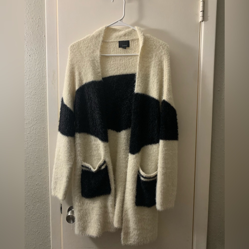 Small black and white sweater